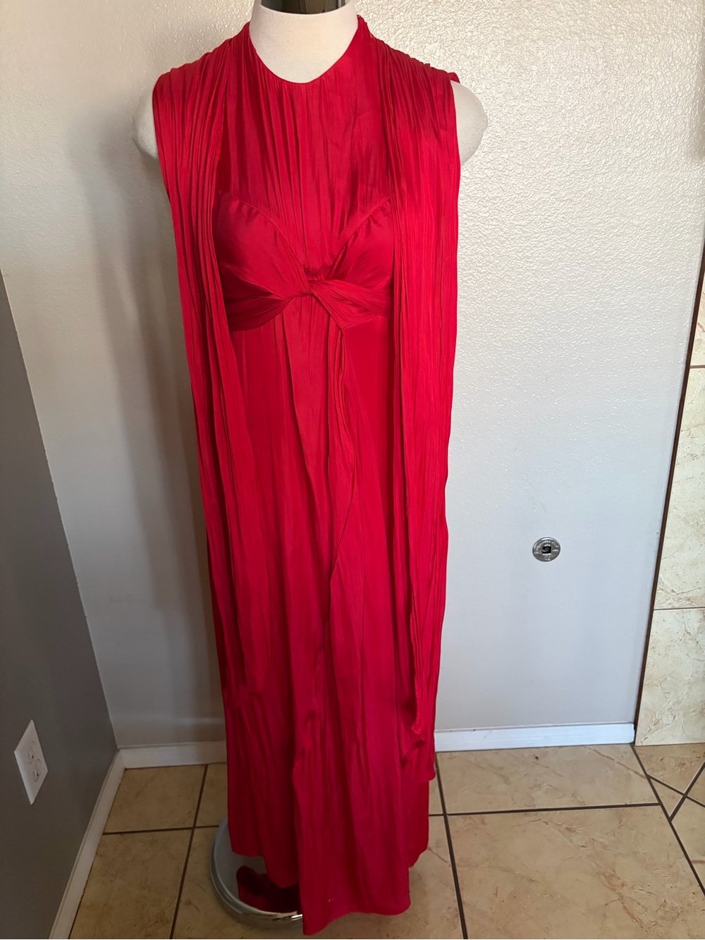 Zara Red Sleeveless Twist-Waist Maxi Dress - Picture 10 of 11